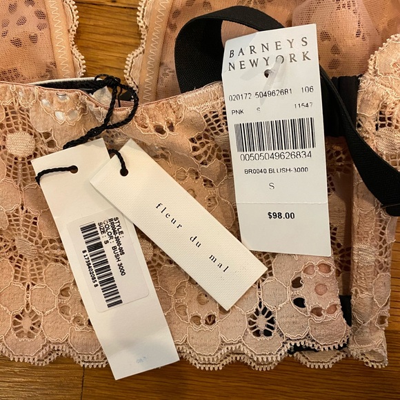 NWT Barney’s New York bra in blush - Picture 3 of 3